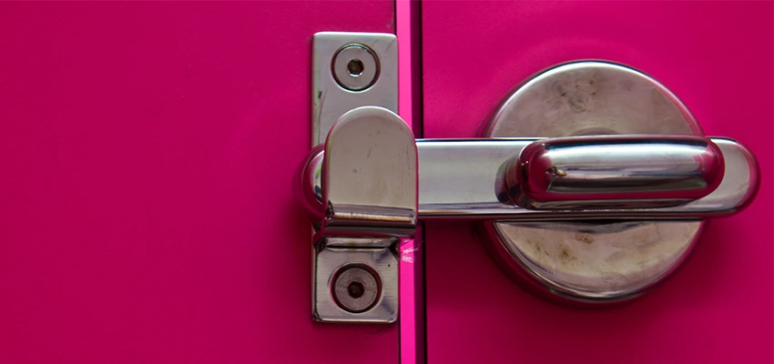 Childproof Gate Lock in Rutherford, New Jersey