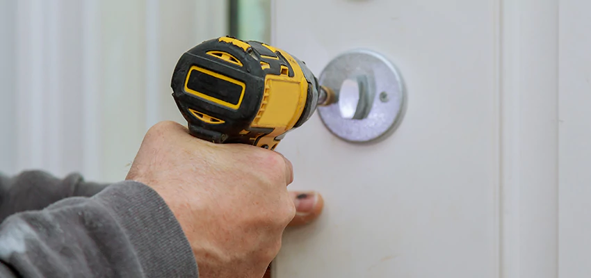 Street Locksmith For Smart Lock Repair in Rutherford, NJ